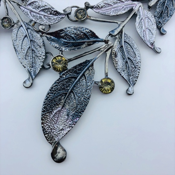 Statement Silver Tone Leaf Necklace & Earring Set - Picture 2 of 8